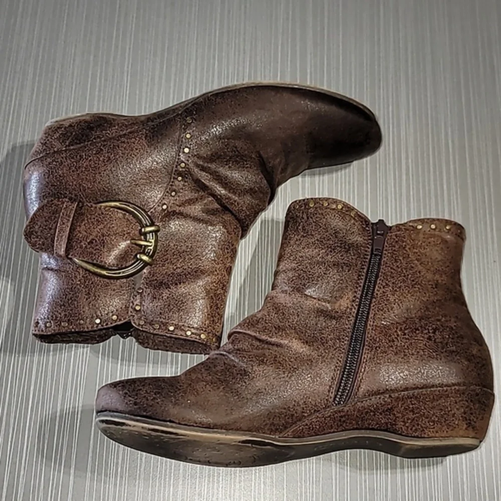 Baretraps‎ 'Sublime' Brown Faux Leather Western Buckle Booties Size 6M